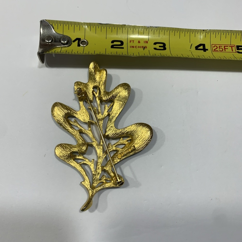 Sarah Coventry Large Brooch Green Enamel Oak Leaf Vintage MCM Nature Hippy Pin - Picture 4 of 4